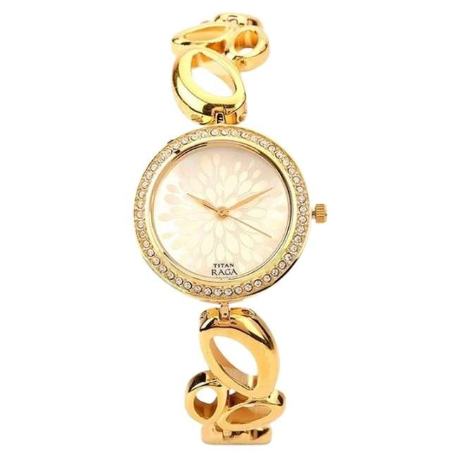 Titan White Women Quartz Watch NR2539YM01