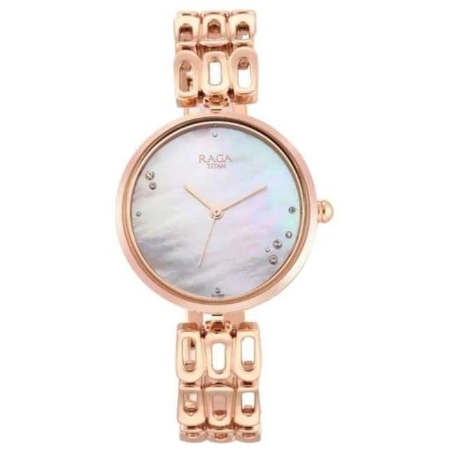 Titan MOP Women Quartz Watch NR2659WM01