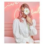 Guess Women Pink Dial Quartz Watch-GW0032L3