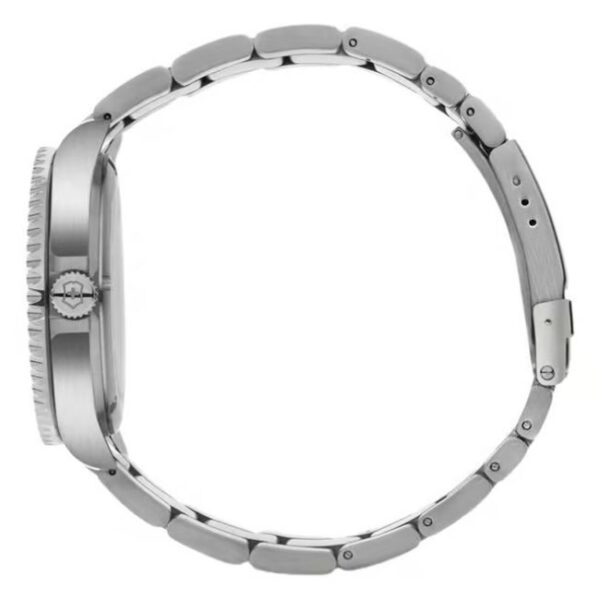 Victorinox Maverick Gs Large Blue Bezel & Dial Bracelet -242007